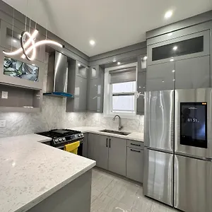 Modern And New House Near Pne With Big Garden And Free Parking Apartment